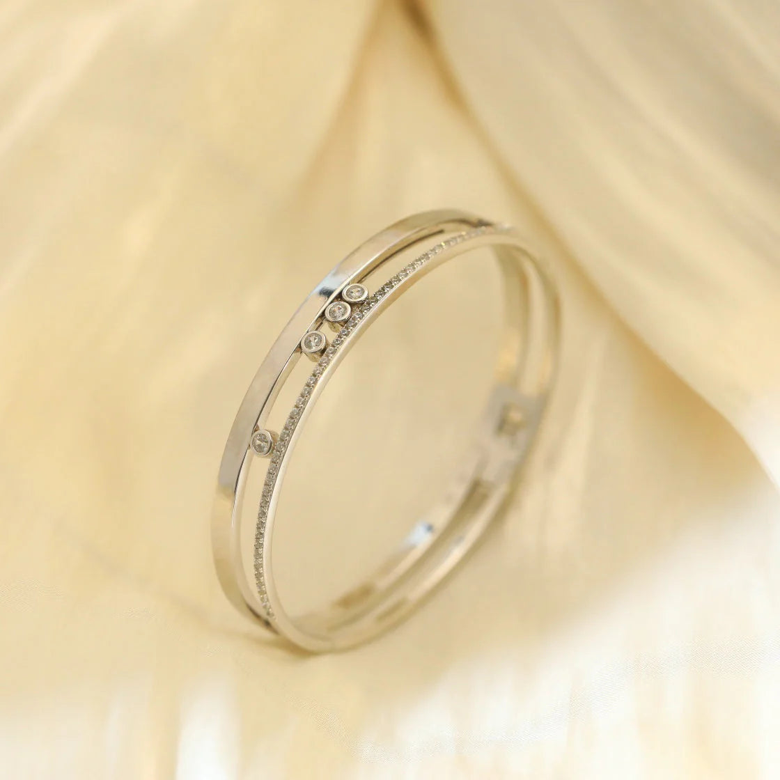 [Triumph Jewelry]Move Romane Diamond Bangle Bracelet