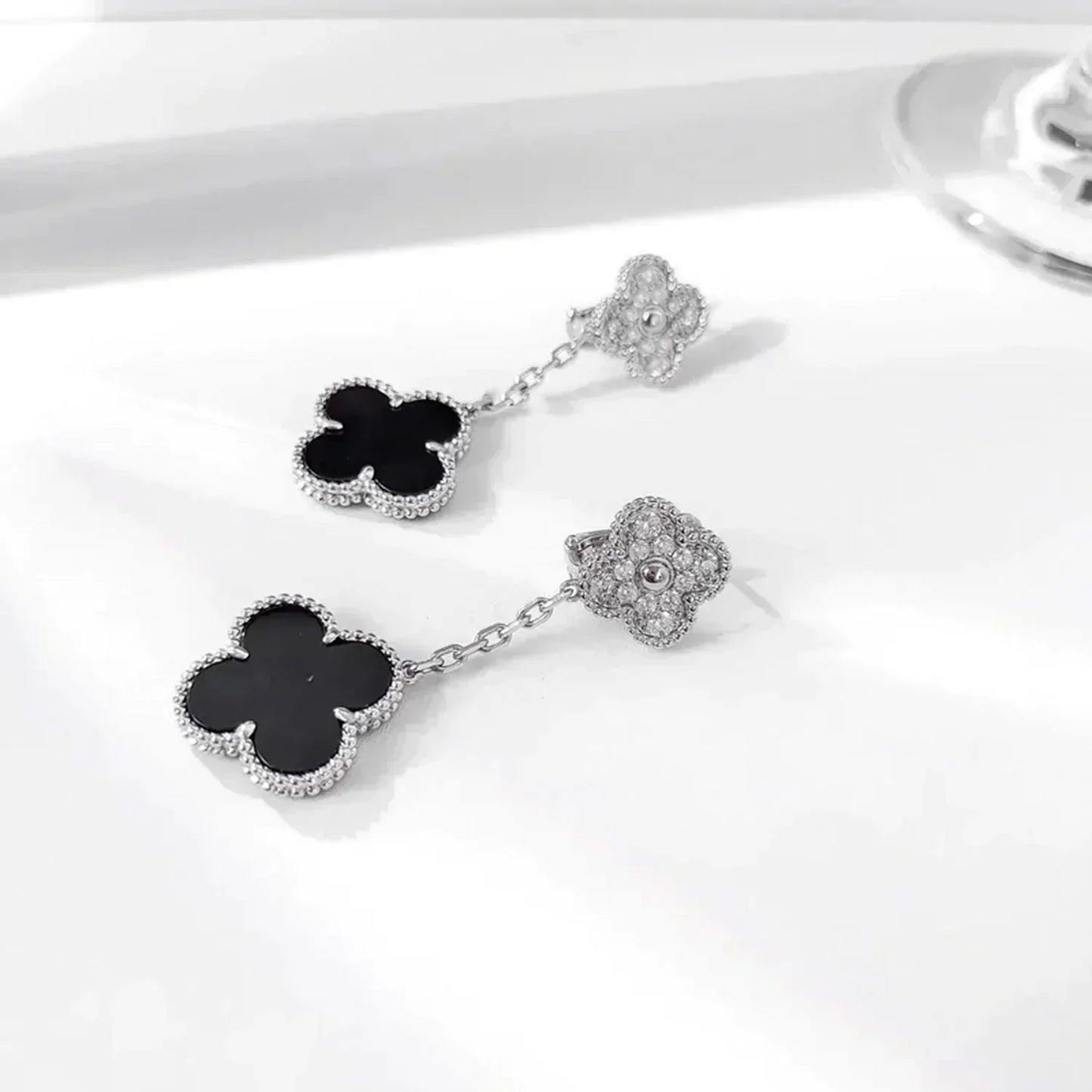 [Triumph Jewelry]CLOVER 2 MOTIFS  DIAMOND ONYX EARRINGS SILVER