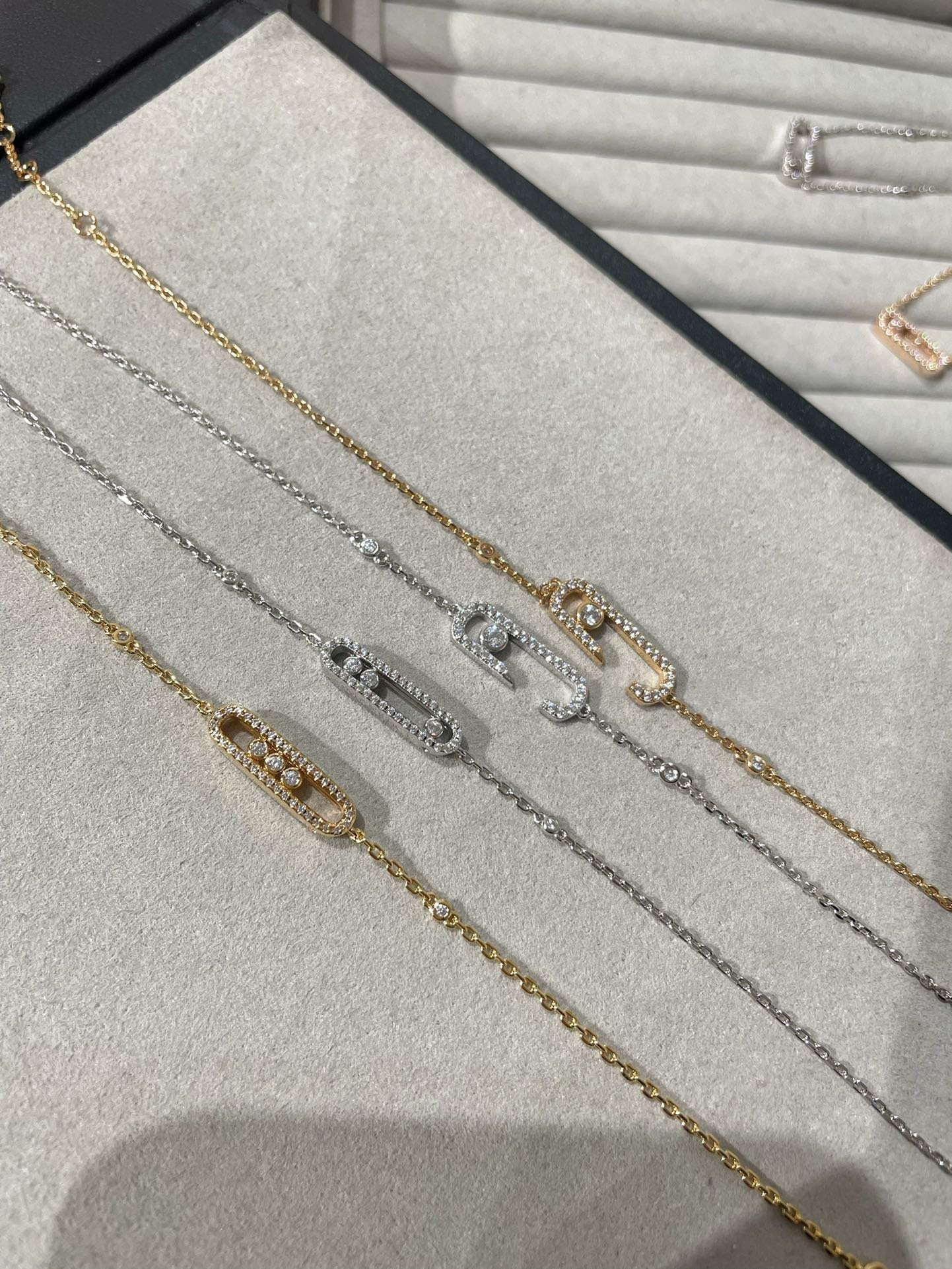 [Triumph Jewelry]BABY MOVE DIAMOND BRACELET