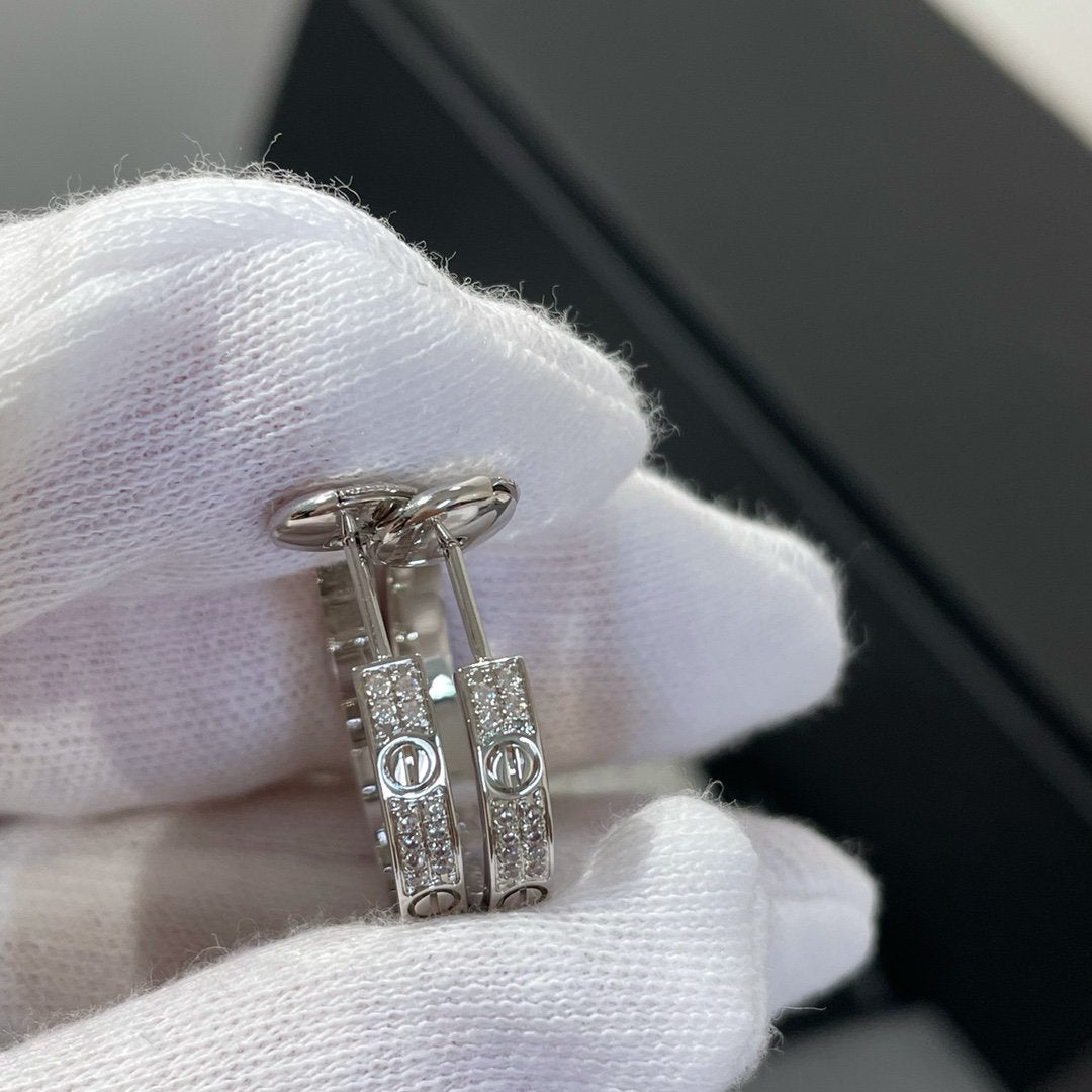 [Triumph Jewelry]LOVE DIAMOND SILVER HOOP EARRINGS