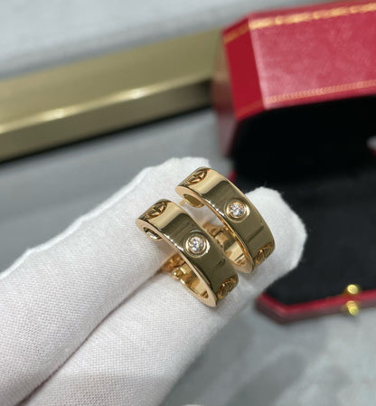 [Triumph Jewelry]LOVE 5.5MM 1 DIAMOND EARRINGS