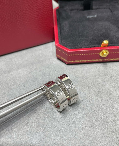 [Triumph Jewelry]LOVE 5.5MM EARRINGS