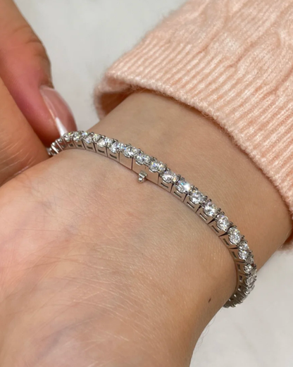[Triumph Jewelry]  CLASSIC BASEBALL BRACELAT, 52 DIAMOND