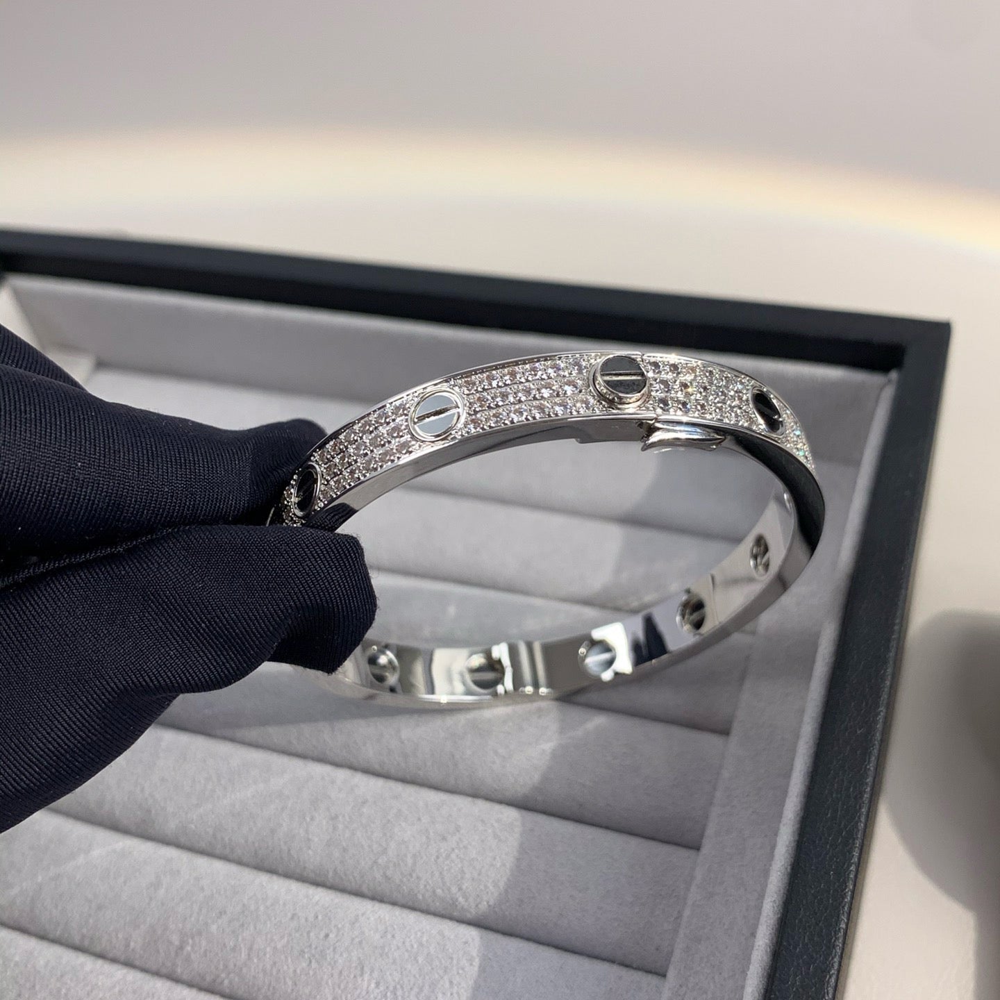 [Triumph Jewelry]LOVE BRACELET 6.1MM DIAMOND-PAVED CERAMIC