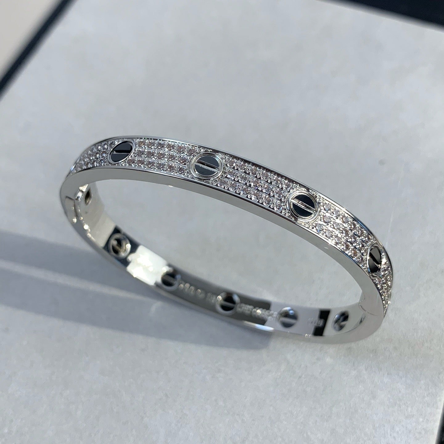 [Triumph Jewelry]LOVE BRACELET 6.1MM DIAMOND-PAVED CERAMIC