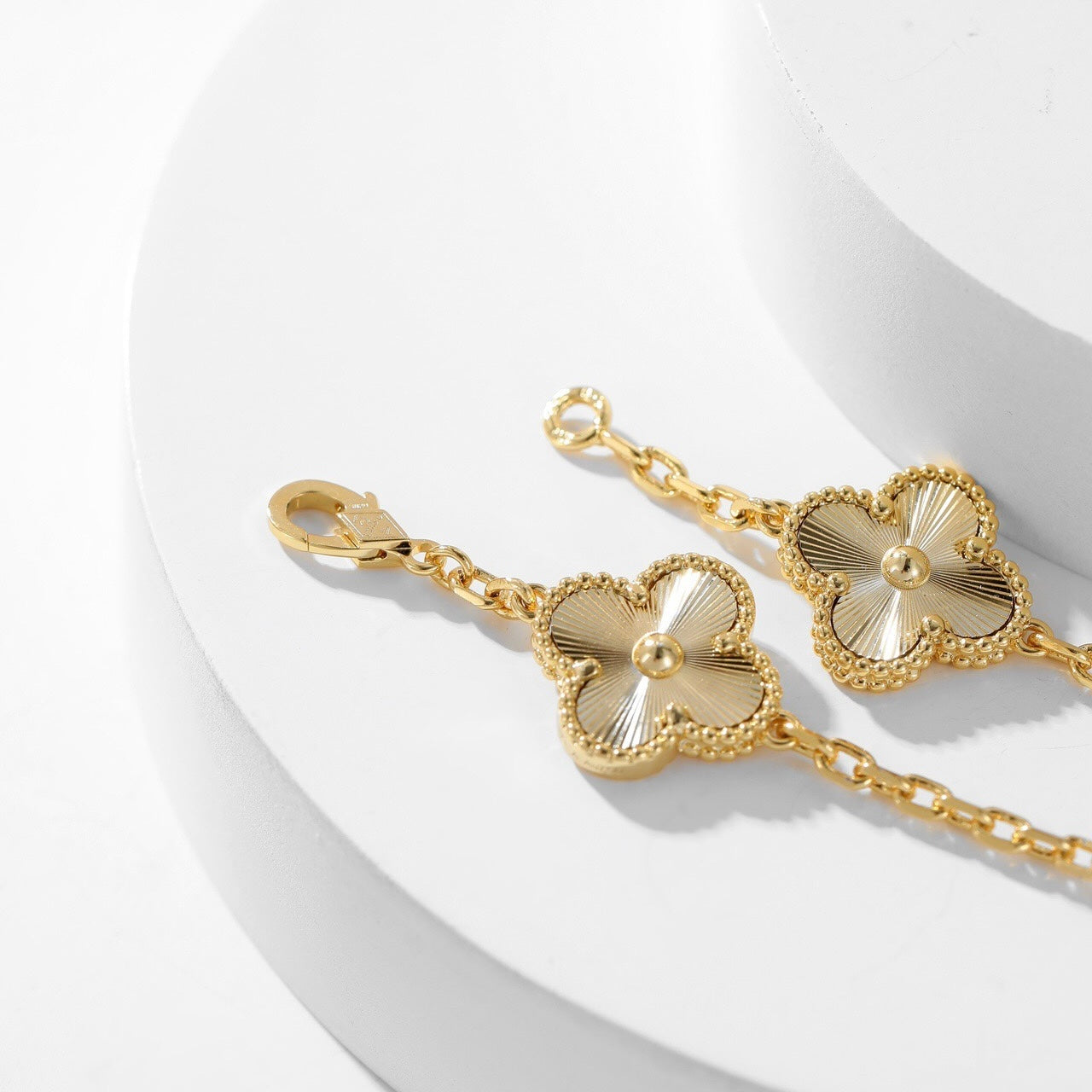 [Triumph Jewelry]CLOVER 10 MOTIFS LASER NECKLACE