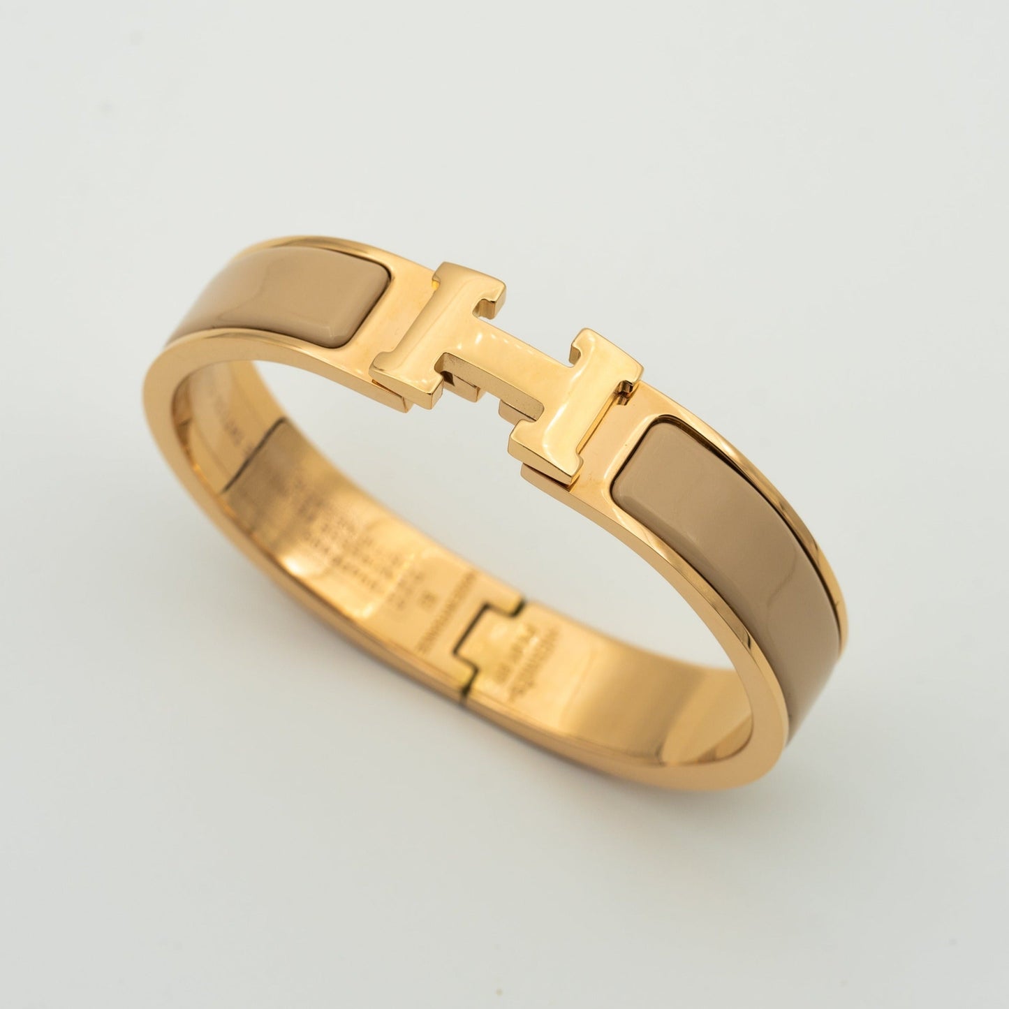 [Triumph Jewelry]H GREY BRACELET