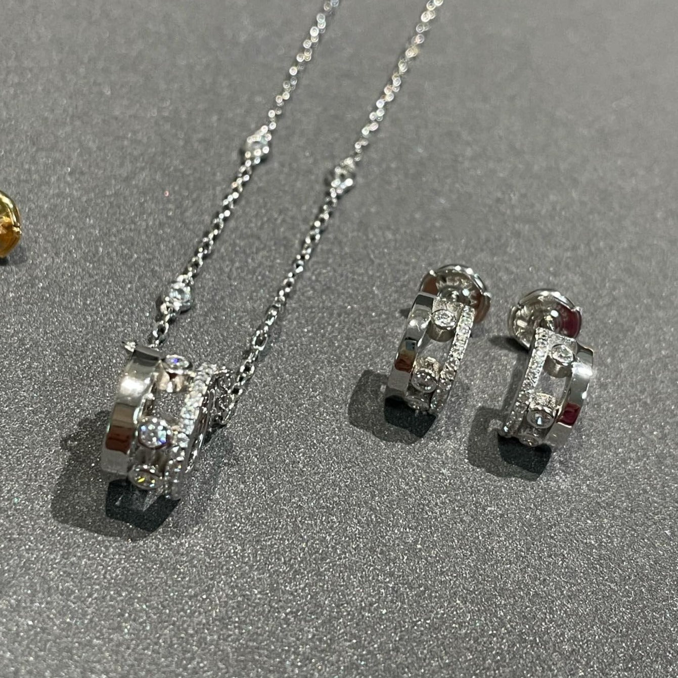 [Triumph Jewelry]CHAIN MOVE ROMANE PEDAND NECKLACE