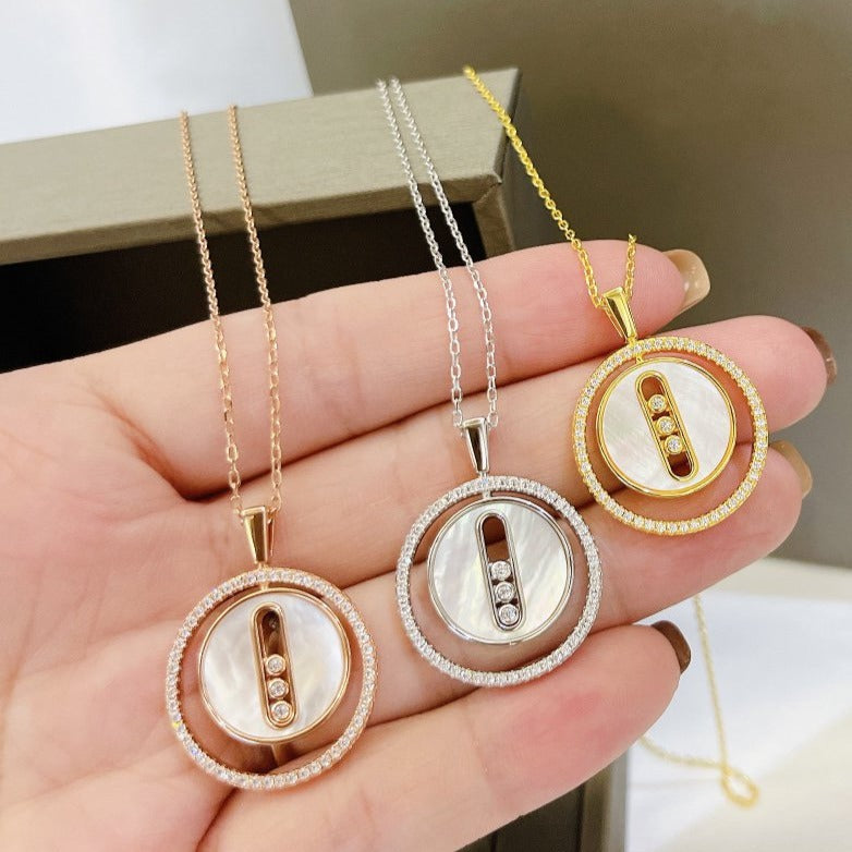 [Triumph Jewelry]LUCKY MOVE MM NACRE BLANCHE DIAMOND NECKLACE