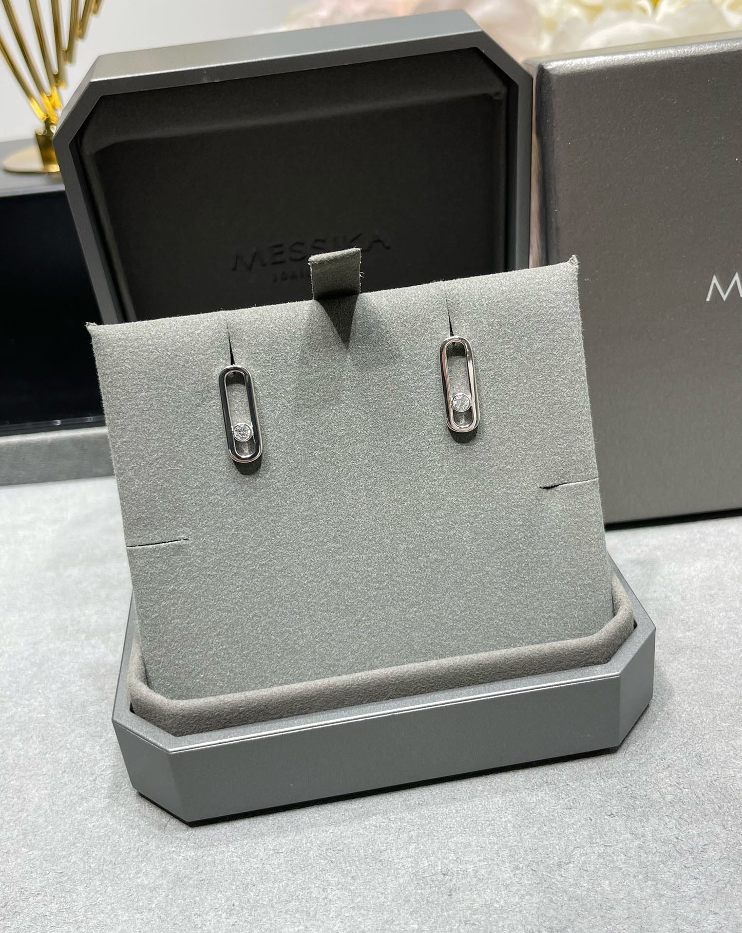 [Triumph Jewelry]MOVE UNO SMALL 1 DIAMOND EARRINGS
