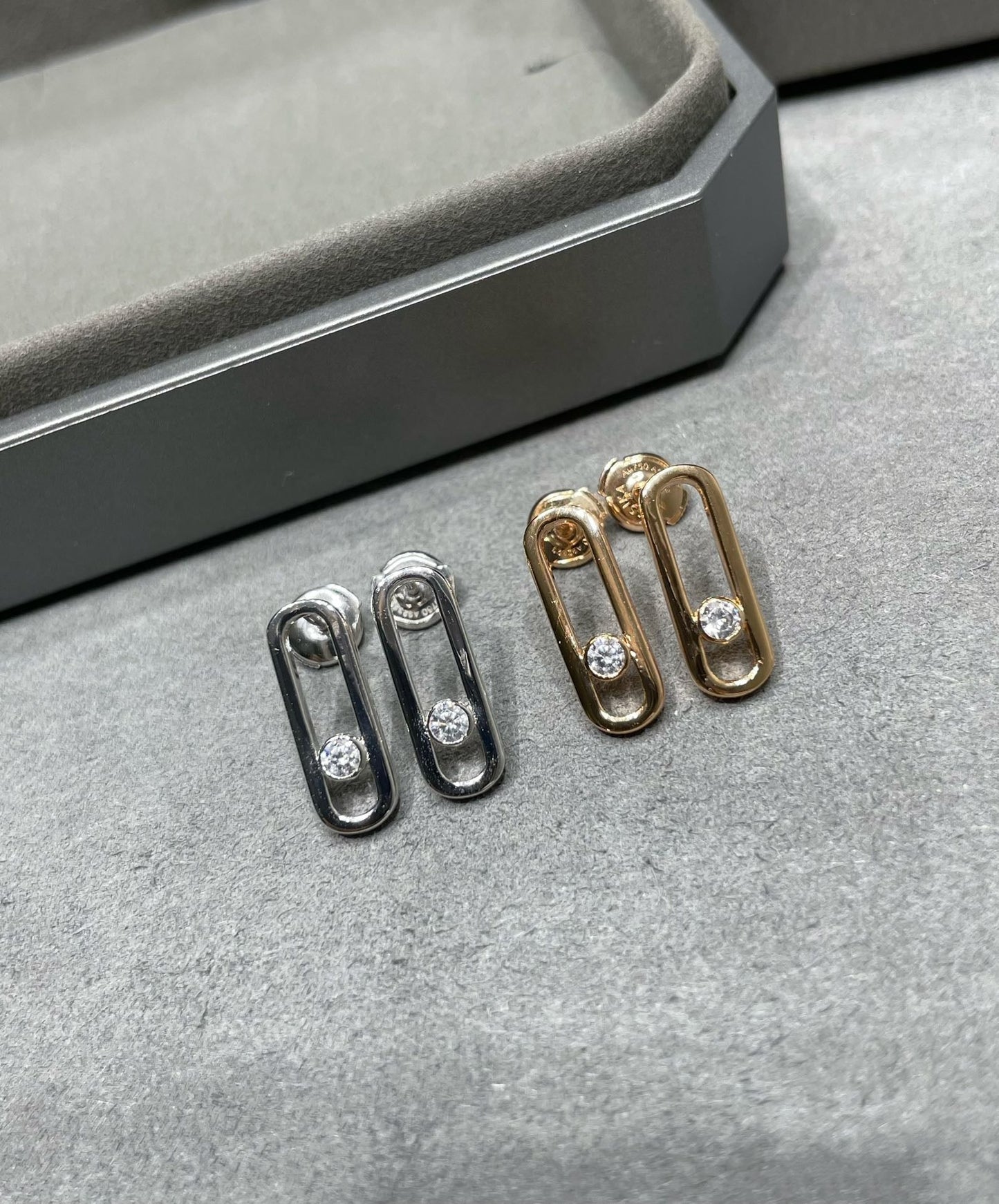[Triumph Jewelry]MOVE UNO SMALL 1 DIAMOND EARRINGS