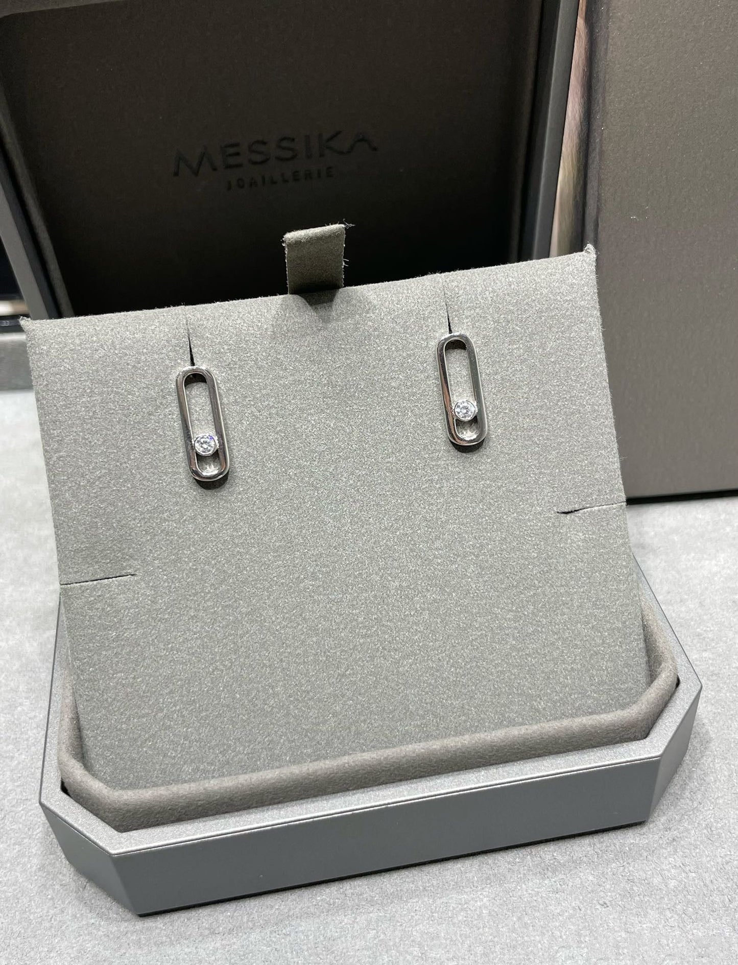 [Triumph Jewelry]MOVE UNO SMALL 1 DIAMOND EARRINGS